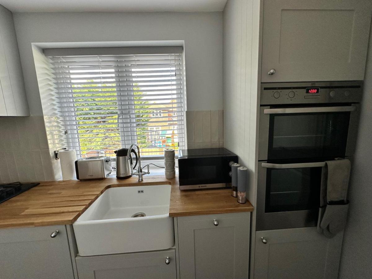 A Luxury 2 Bedroom Apartment Barnet Buitenkant foto