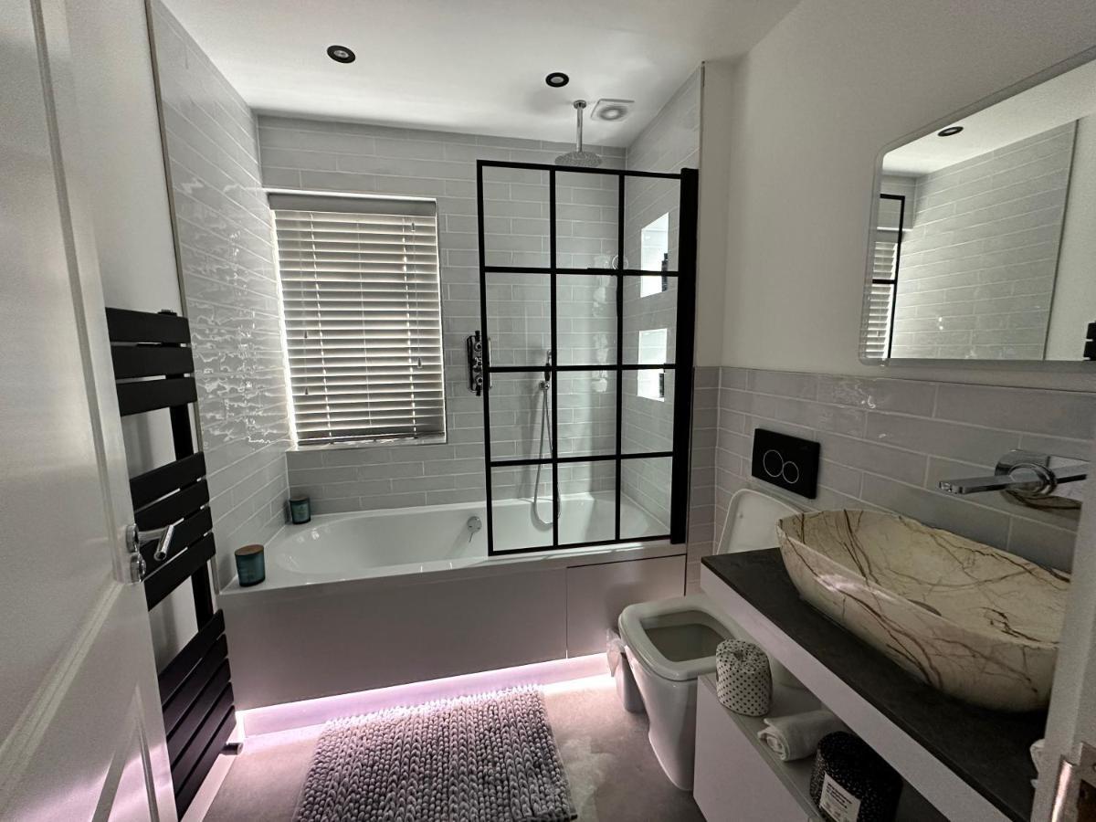 A Luxury 2 Bedroom Apartment Barnet Buitenkant foto